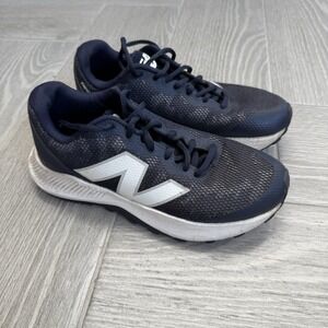 New Balance Youth Size 3.5 Turf Shoes Navy Blue Baseball Softball